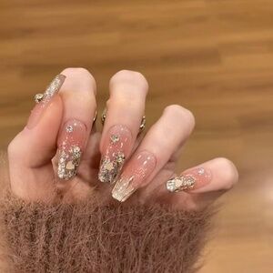 Fashionable New Style Suitable for Girls Manual Nail ArtBroken Sparkling Diamond